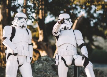 Paris Saint-Germain Rejects 8 Million Real Madrid Offer for Mbappé